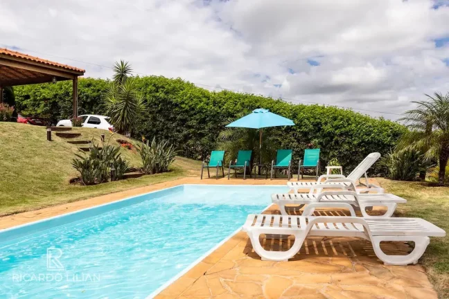 Imagem Maravilhosa Chacara na cidade de Atibaia - 3 dormitórios, piscina, espaço gourmet e 1000m² de terreno.