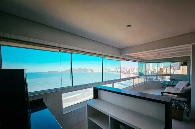 Imagem Apartamento Vista Mar com 3 dormitórios sendo 1 suíte e 1 vaga de garagem em Balneário Camboriú