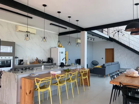 Imagem Sobrado com 5 dormitórios à venda, 529 m² por R$ 4.500.000,00 - Cigarras - São Sebastião/SP