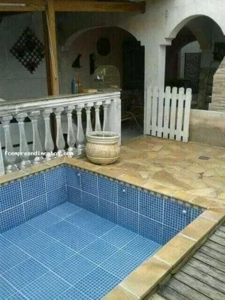 Imagem Sobrado para Venda em Limeira, Jardim Palmeiras, 4 dormitórios, 2 banheiros, 4 vagas
