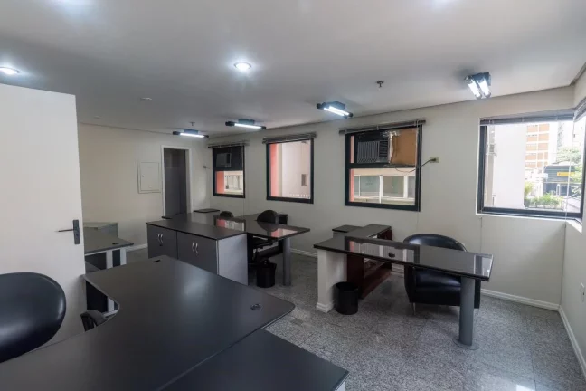 Imagem Sala Comercial para Venda em São Paulo / SP no bairro Itaim Bibi