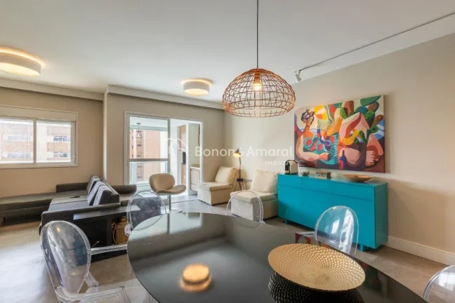 Imagem Com 83,60m² de área útil, este apartamento oferece ambientes integrados e climatizados que aliam ...