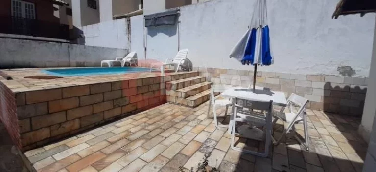 Imagem Casa com 3 dormitórios à venda, 100 m² por R$ 420.000,00 - Peró - Cabo Frio/RJ