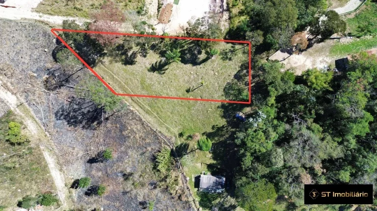 Terreno na Estrada do Rio Acima, Boa Topografia 1680m² por R$250mil