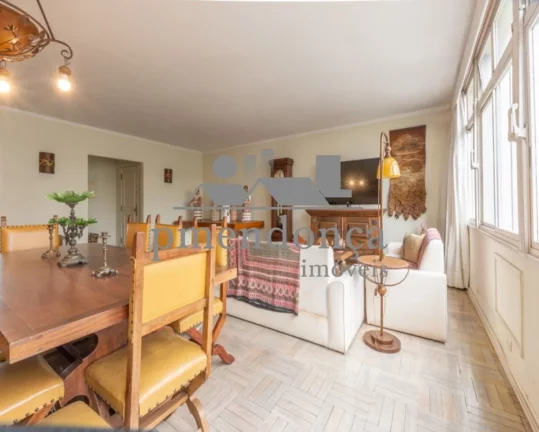 Imagem Apartamentos à venda na Rua Pará com 167m2, 3 quartos e 1 vaga.