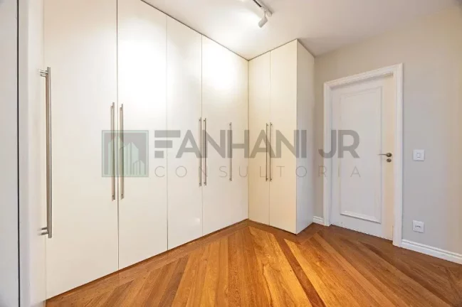 Imagem Imperdível apartamento de alto padrão à venda/locação em São Paulo-SP, Jardim Europa. 3 quartos, 3 suites, 4 salas, 5 banheiros, 4 vagas, 280m².