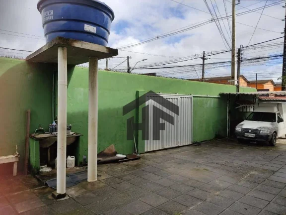Imagem Casa com 2 Pavimentos de 9 Quartos em Jiquiá, Recife