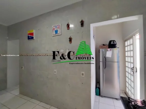 Imagem Casa para Venda em Limeira, Jardim Adélia Cavicchia Grotta, 3 dormitórios, 2 banheiros, 2 vagas
