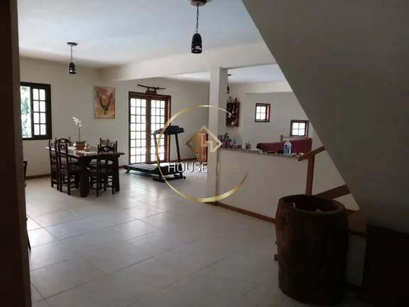 Imagem Chácara 11.000 m², Bairro do Freitas, Zona Norte de São José dos Campos.