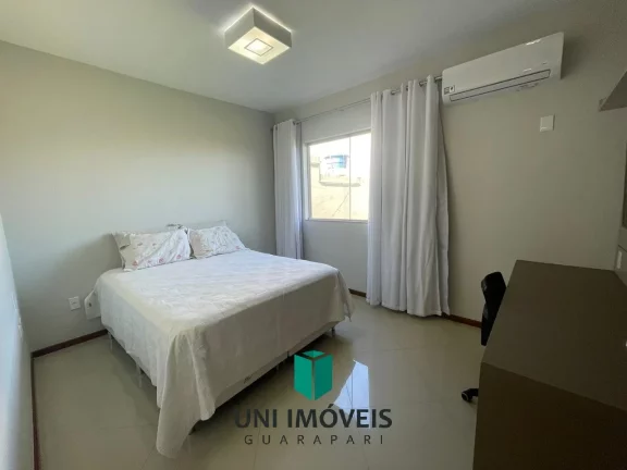 Imagem Casa à venda em Guarapari com 3 quartos e lote de 410 m² ? Pronta para morar!