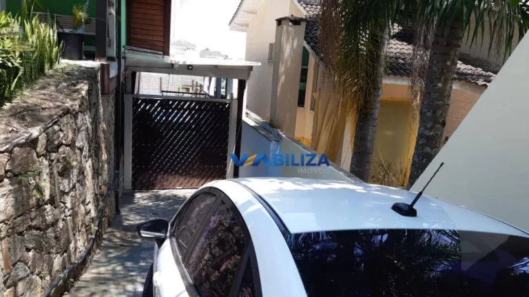 Imagem Sobrado à venda, 250 m² por R$ 1.590.000,00 - Aruja 5 - Arujá/SP