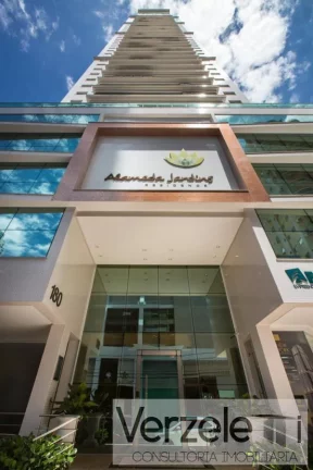 Imagem Apartamento 3 dormitórios para Venda em Balneário Camboriú / SC no bairro Centro