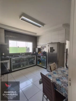 Imagem Casa Vila Nipônica 4 dormitórios sendo 1 Suíte