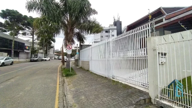 Imagem (PERMUTA) Casa a venda com edícula a venda 05 quartos c/suítes, no Jd. Botânico em Curitiba PR