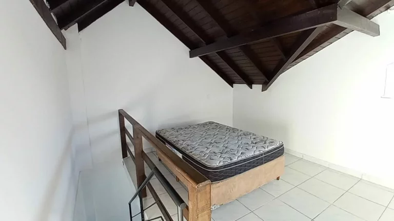 Imagem Apartamento Duplex 1 Dormitório com 40m2, Garagem, 600m da UFSC, Aceita Pets. Carvoeira/Saco dos Limões. Florianópolis/SC.