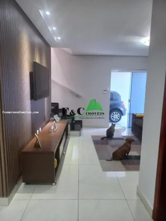 Imagem Casa / Sobrado para Venda em Limeira, Vila Gioto, 3 dormitórios, 1 suíte, 2 banheiros, 2 vagas