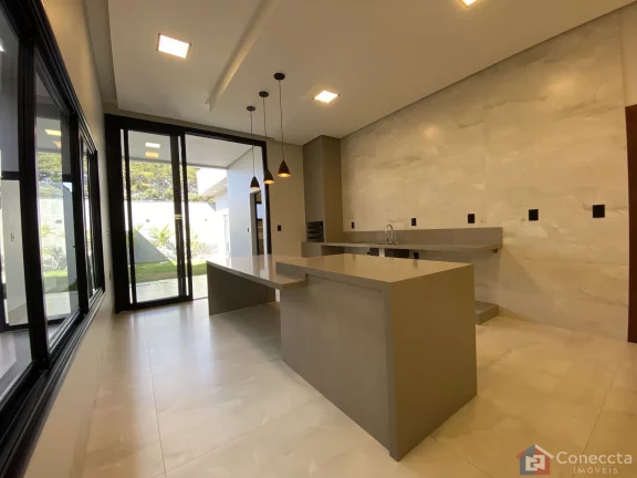 Imagem Casa de Alto Padrão à Venda no Copacabana – 3 Suítes e Espaço Gourmet