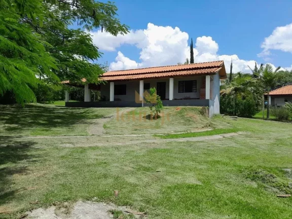 Imagem Chácara mobiliada à Venda Zona Rural Araçoiaba da Serra/SP