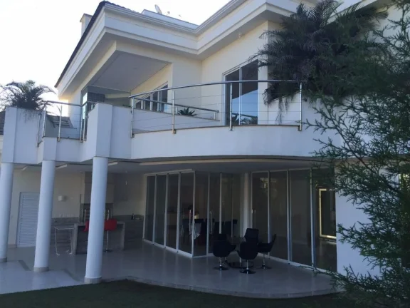Imagem Sobrado com 4 suítes á venda no Condimínio Maria teresa - Foz do Iguaçu-PR