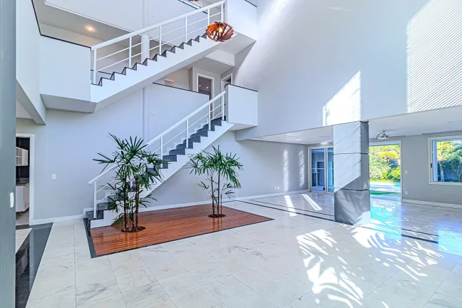 Imagem Casa à venda no condomínio CRYSTAL LAKE - 6 quartos por R$ 4.750.000,00 - Barra da Tijuca, Rio de Janeiro - RJ