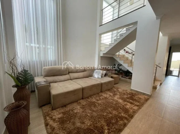 Imagem Linda casa assobrada à venda no Swiss Park em Campinas - SP.

Sobrado à venda em condomínio com S...