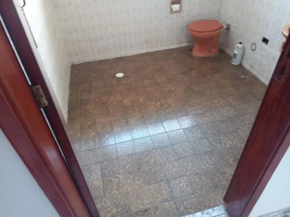 Imagem Sobrado com 2 dormitórios à venda, 331 m² por R$ 750.000,00 - Centro - Ferraz de Vasconcelos/SP