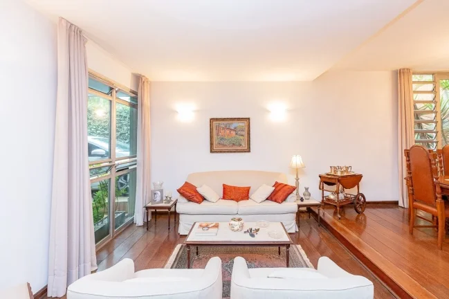 Imagem Casa Sobrado Vila Madalena - 541M², 4 Dorms, 2 Suítes, 5 Vagas, Piscina, Hidromassagem, Lareira, Lavabo.
