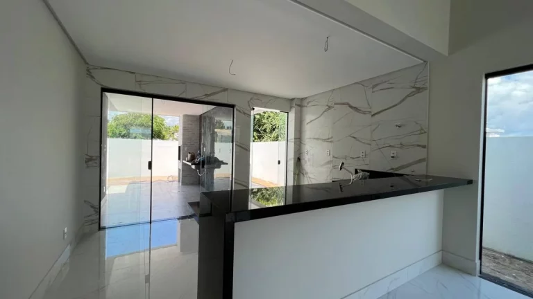 Imagem Casa à venda em Terras Alphaville 2 - 3 suítes, área gourmet e piscina