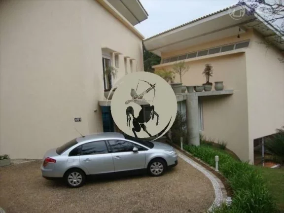 Imagem Casa a venda em condomínio fechado em Barueri