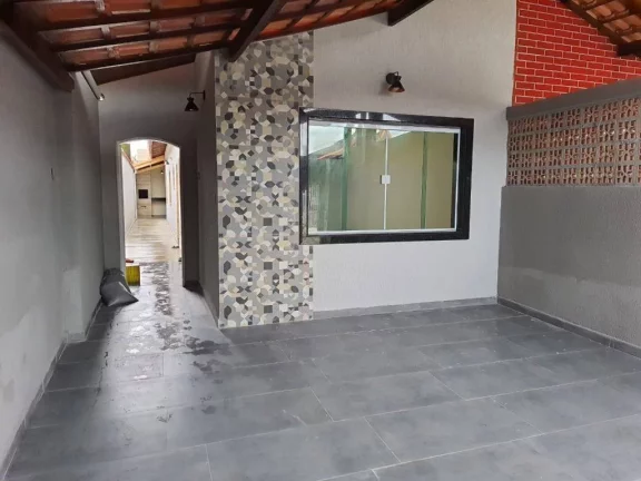 Imagem Casa com 2 dormitórios à venda, 74 m² por R$ 470.000,00 - Caiçara - Praia Grande/SP