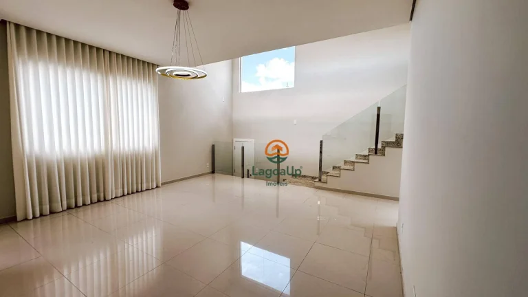 Imagem Casa com 4 dormitórios à venda, 200 m² por R$ 1.690.000 - Joana Darc - Lagoa Santa/MG