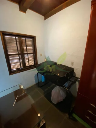 Imagem Linda Chácara à Venda no Condomínio Rancho Querência em Piracaia