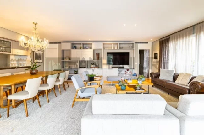 Imagem Com 273 m² de pura sofisticação, este imóvel conta com 4 quartos e 5 banheiros, sendo 4 suítes, incluindo uma suíte master com banheira e closet. Loc