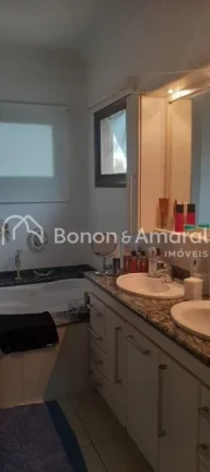 Imagem Linda casa à venda em Valinhos, localizada em condomínio fechado, oferecendo todo o conforto e sof...
