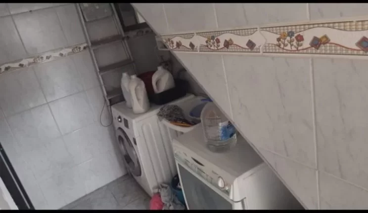 Imagem Casa com 4 dormitórios à venda PROXIMO A PRAIA DIVISA COM TUPI E OCEAN 94 m² por R$ 410.000 - Vila Assunção - Praia Grande/SP