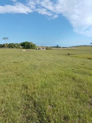 Imagem Propriedade Rural a venda em capelinha do amparo Carapebús RJ.