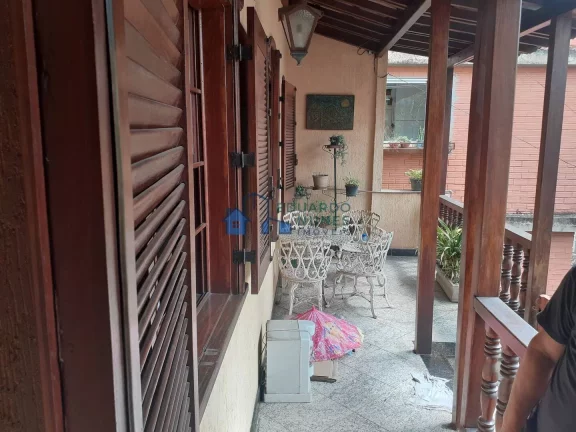 Imagem Casa em ótima localização no Carmo!