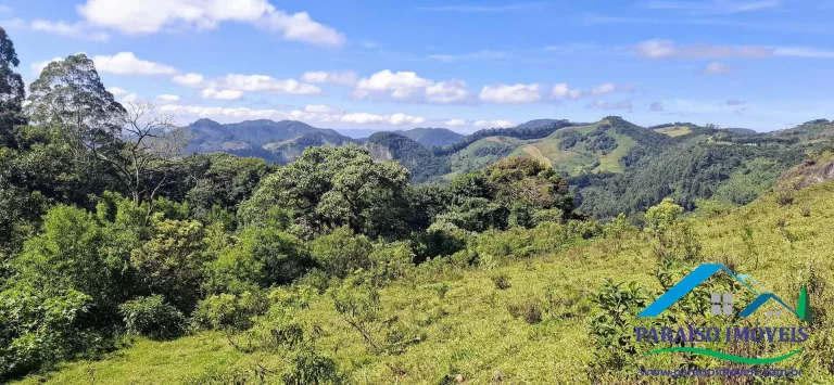 Imagem Terreno com Vista Espetacular em Gonçalves, Terra Fria