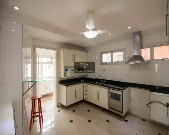 Imagem LOCAÇÃO NO CORAÇÃO DO ITAIM BIBI APARTAMENTO ESPAÇOSO 188 M AREA ÚTIL 3 DORMITÓRIOS SENDO 2 DELES SUÍTE LAVABO 2 VAGAS ANDAR ALTO FAÇA TUDO A PÉ