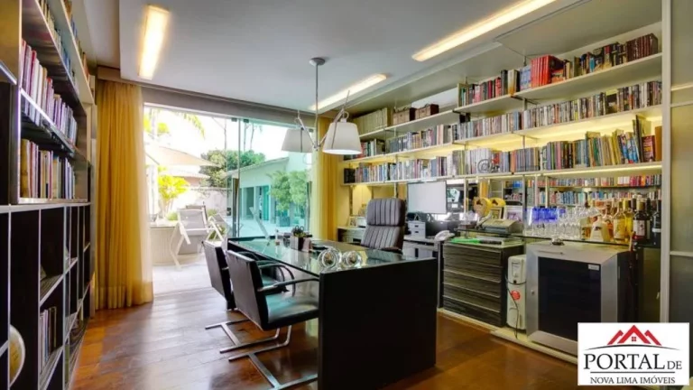 Imagem Casa maravilhosa a venda no Belvedere em Belo Horizonte, construída em área equivalente a 2 lotes, área de lazer com piscina aquecida