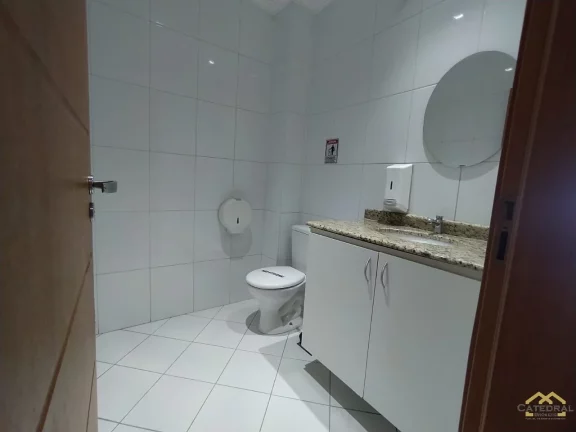 Imagem Salão Comercial com 300m² - Locação no Centro de Jundiaí