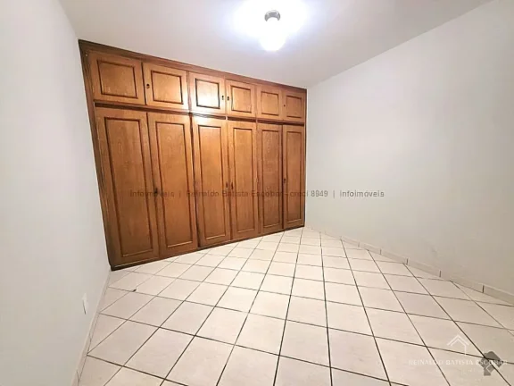 Imagem Casa térrea usada à venda ótima localização próxima ao Horto Florestal