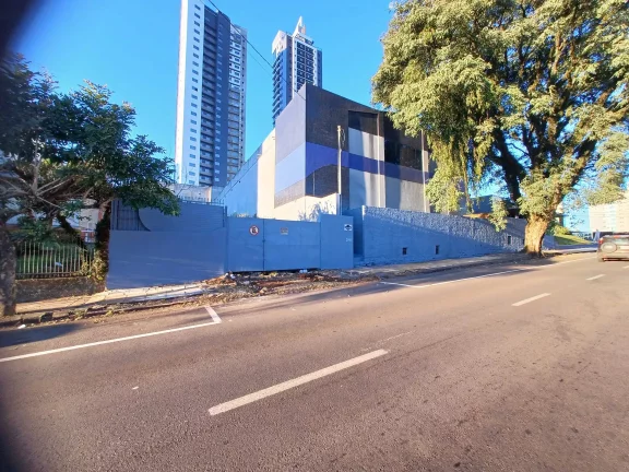 Imagem Pavilhão Industrial/Comercial com 1800,00m² – Centro de Passo Fundo (RS)