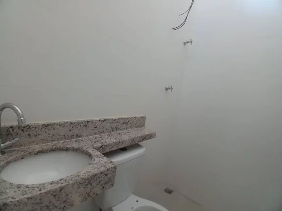 Imagem casa geminada, 2 suítes, 1 varanda,1 lavabo, 1 garagem