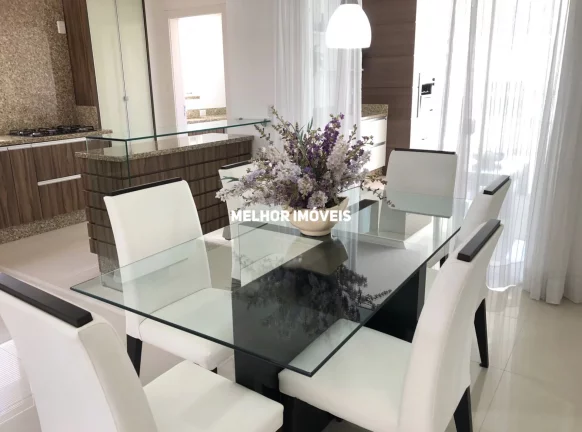 Imagem Apartamento Mobiliado com 03 Suítes na 2ª Quadra Mar em Balneário Camboriú