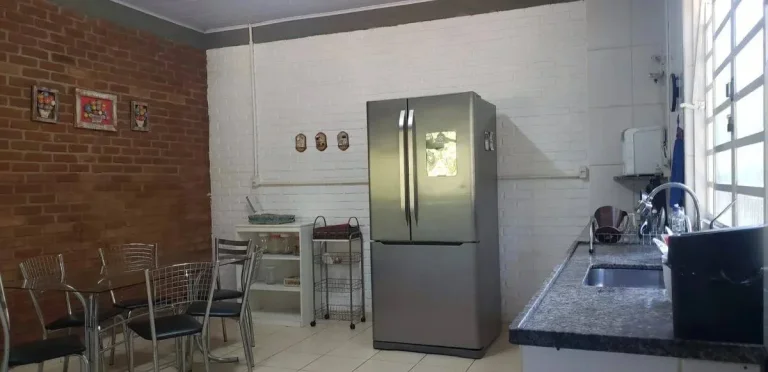Imagem Sítio à Venda na Colônia Rodrigo Silva – Infraestrutura Completa e 5 minutos do Centro