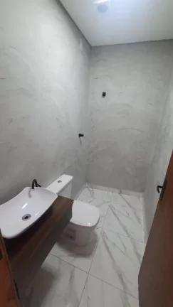 Imagem Sobrado para Venda em Santo André / SP no bairro Parque Jaçatuba
