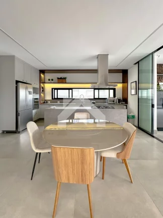 Imagem Casa de Condomínio em Alphaville - Barueri