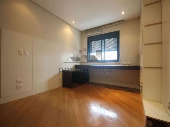 Imagem Apartamento em Higienópolis com 4 quartos (2 suítes) e 4 vagas, 202m²