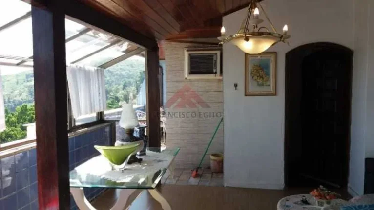 Imagem Cobertura com 2 dormitórios à venda, 116 m² por R$ 600.000,00 - Santa Rosa - Niterói/RJ